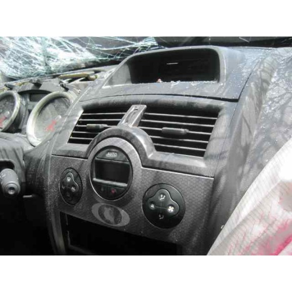 renault megane ii berlina 3p del año 2004