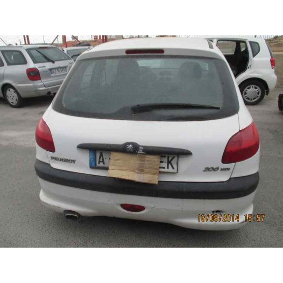 peugeot 206 berlina del año 2000