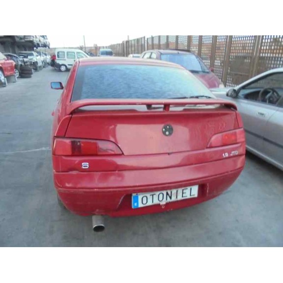 alfa romeo 146 del año 2000