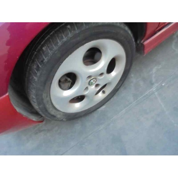 alfa romeo 146 del año 2000