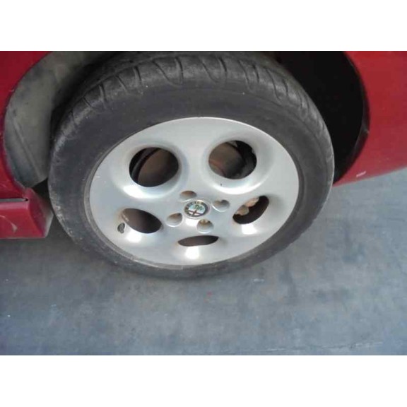 alfa romeo 146 del año 2000