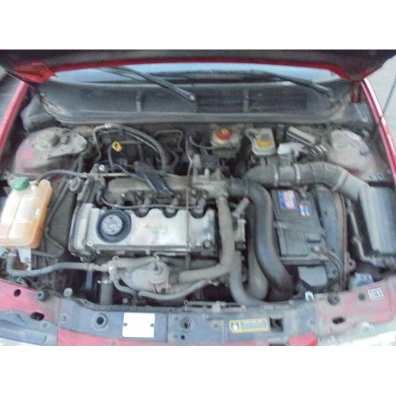 alfa romeo 146 del año 2000