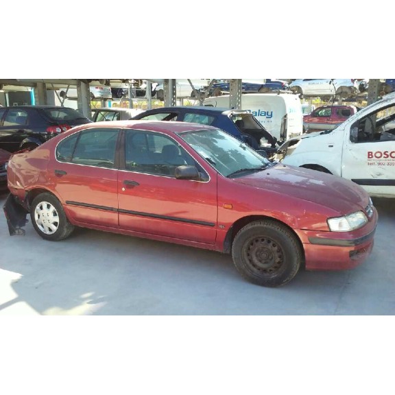 nissan primera berlina (p11) del año 1996