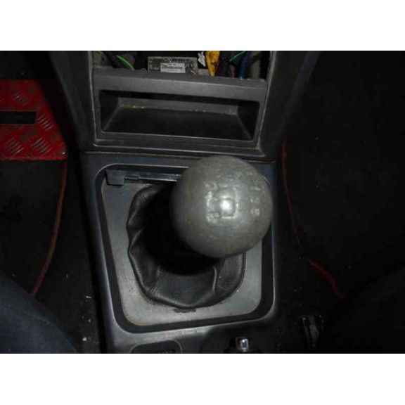 alfa romeo 146 del año 2000