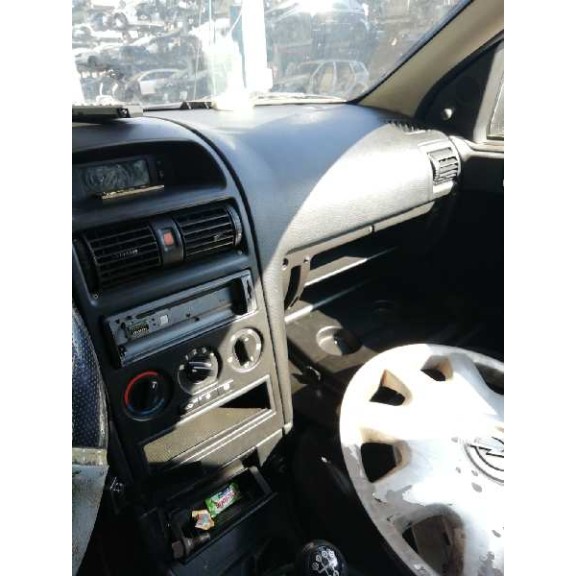 opel astra g berlina del año 1999