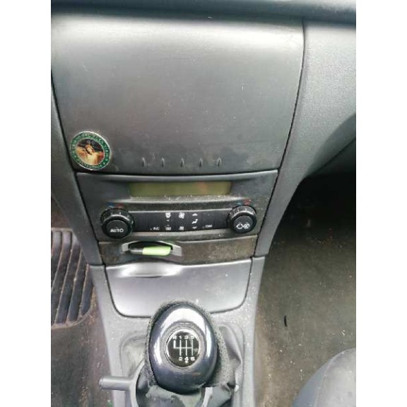 renault laguna ii (bg0) del año 2004