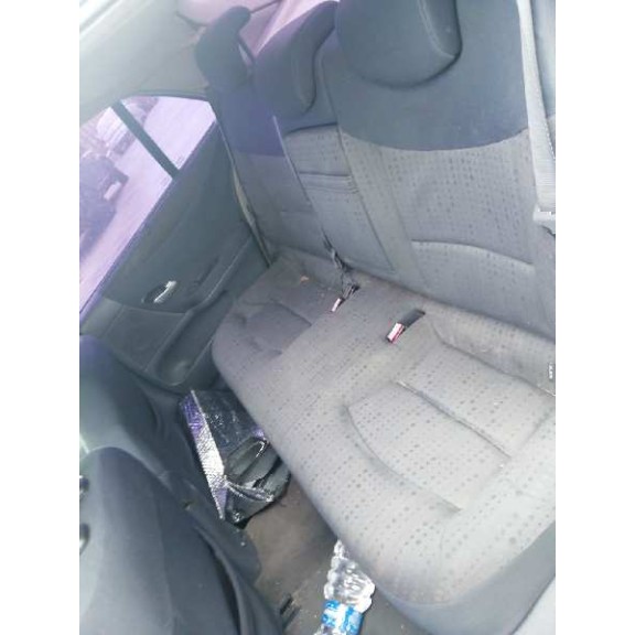 renault laguna ii (bg0) del año 2004