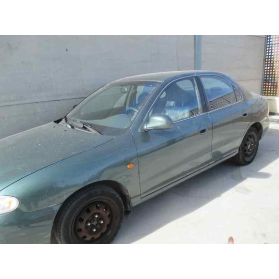 hyundai lantra berlina (rd) del año 1996