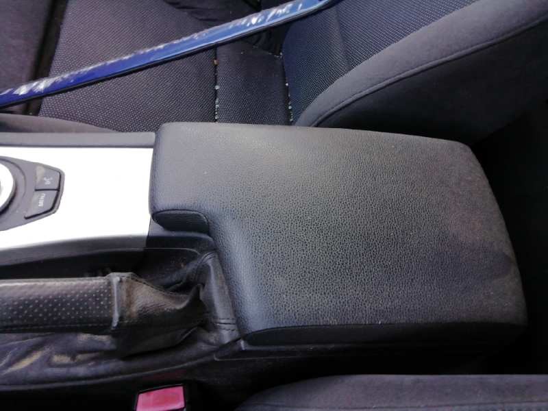 Recambio de apoyabrazos central para bmw serie 3 berlina (e90) 330d referencia OEM IAM   