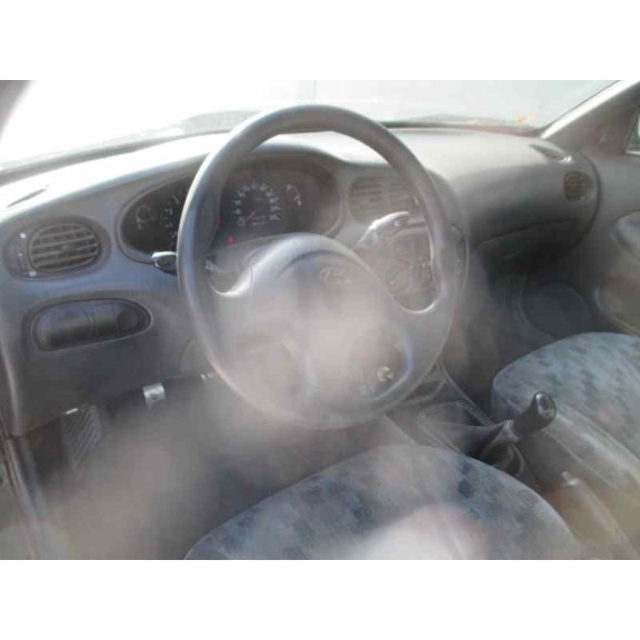 hyundai lantra berlina (rd) del año 1996