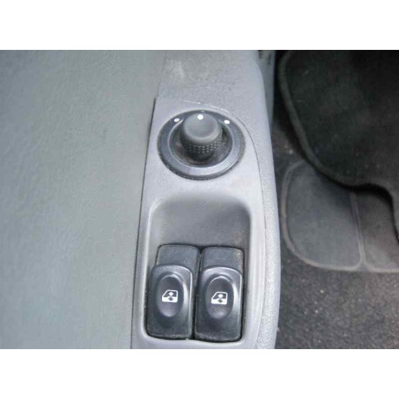 renault megane i coupe fase 2 (da..) del año 2001