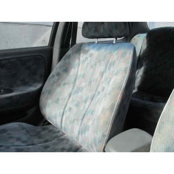 hyundai lantra berlina (rd) del año 1996