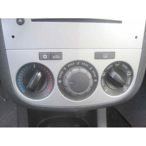 opel corsa d del año 2008