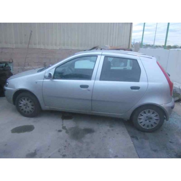 fiat punto berlina (188) del año 2000