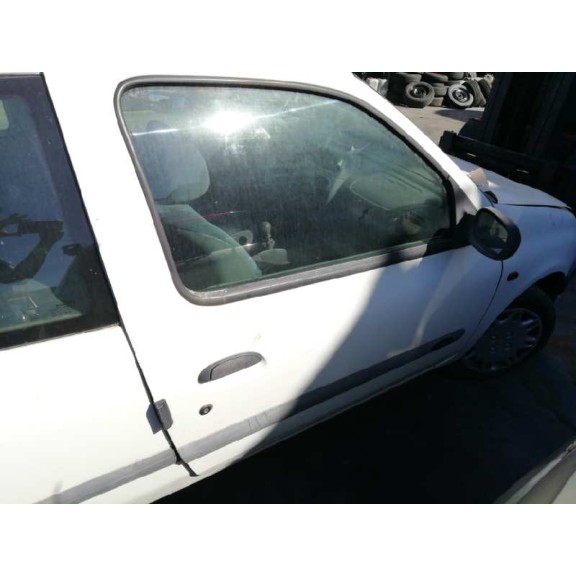 renault clio ii fase i (b/cbo) del año 2000