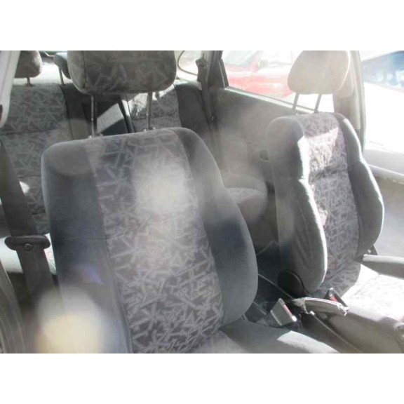 opel vectra b berlina del año 1996