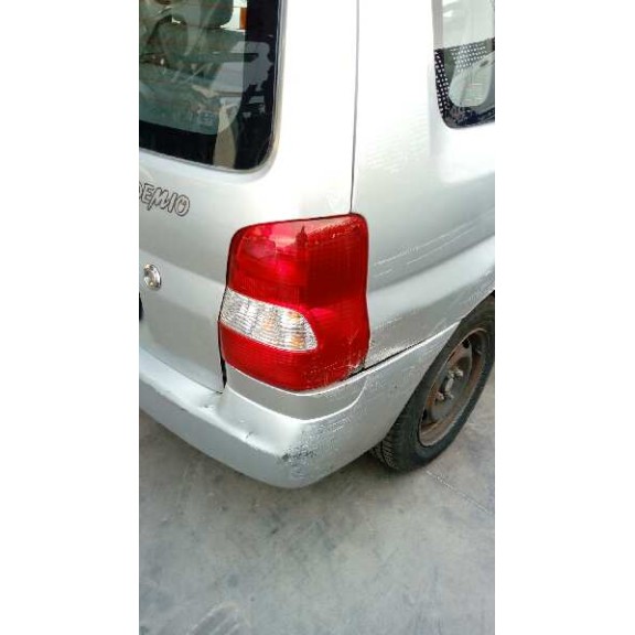 mazda demio (dw) del año 2001