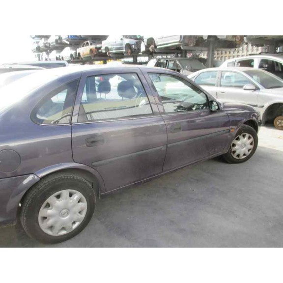 opel vectra b berlina del año 1996