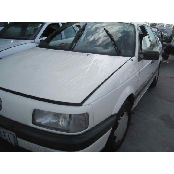volkswagen passat berlina (312) del año 1990
