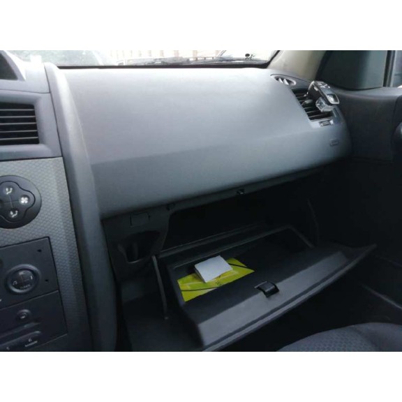 renault megane ii berlina 3p del año 2004