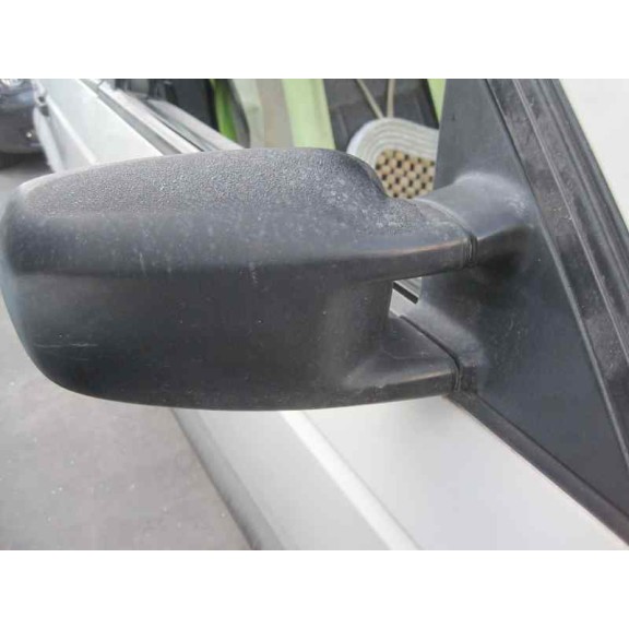 volkswagen passat berlina (312) del año 1990