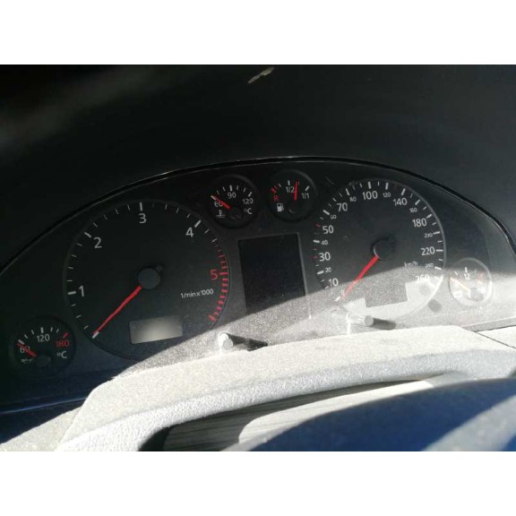 audi a6 berlina (4b2) del año 2000