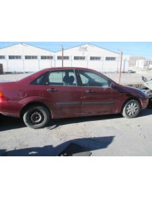 ford focus berlina (cak) del año 2001