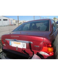 ford focus berlina (cak) del año 2001 2