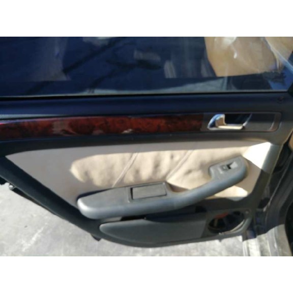 audi a6 berlina (4b2) del año 2000