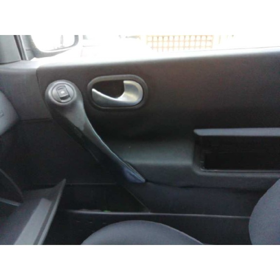 renault megane ii berlina 3p del año 2004