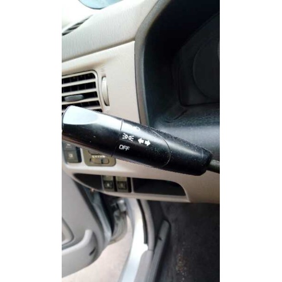 mazda demio (dw) del año 2001