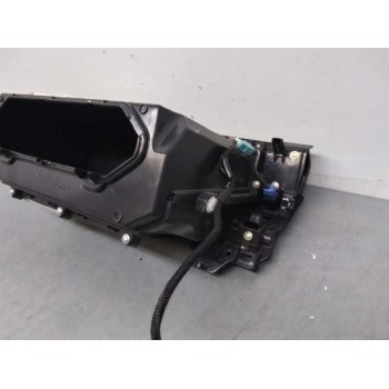 Recambio de guantera para lexus is 300h referencia OEM IAM 5551353030  