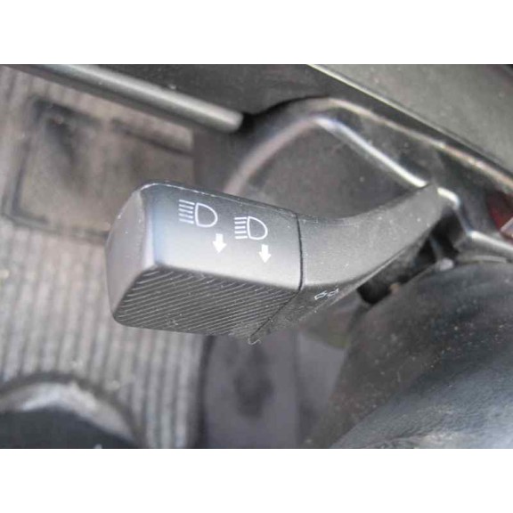 volkswagen passat berlina (312) del año 1990