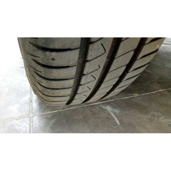 mazda demio (dw) del año 2001