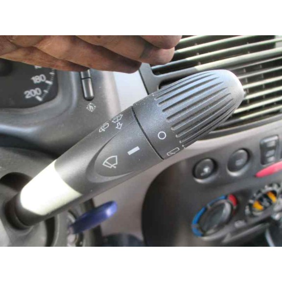 fiat punto berlina (188) del año 2000