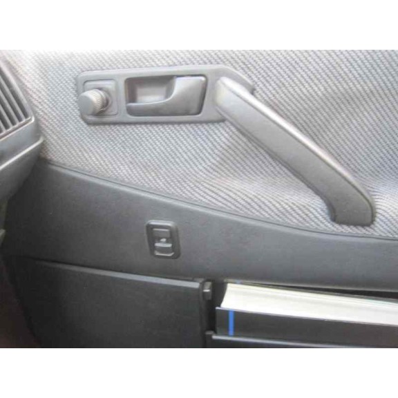 volkswagen passat berlina (312) del año 1990