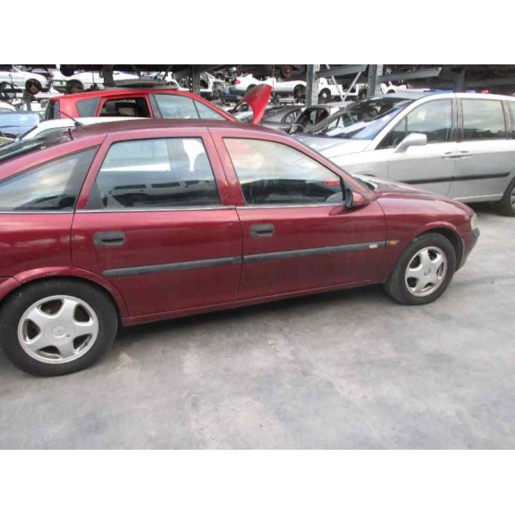 opel vectra b berlina del año 1998