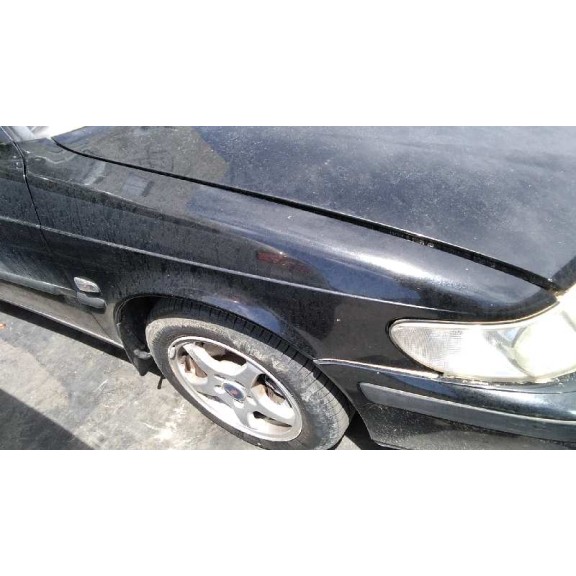 saab 9-3 berlina del año 2001