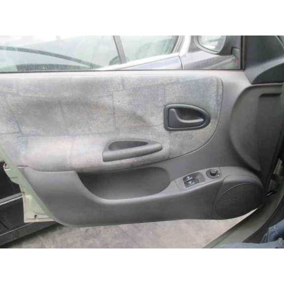 renault megane i fase 2 berlina (ba0) del año 2001