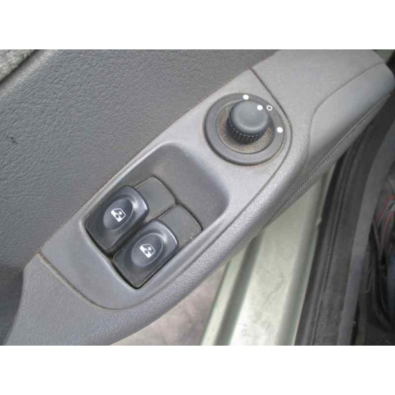 renault megane i fase 2 berlina (ba0) del año 2001