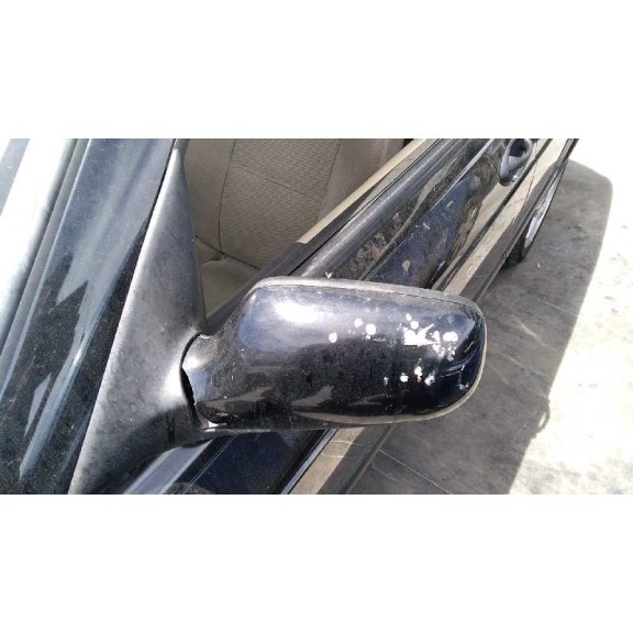 saab 9-3 berlina del año 2001