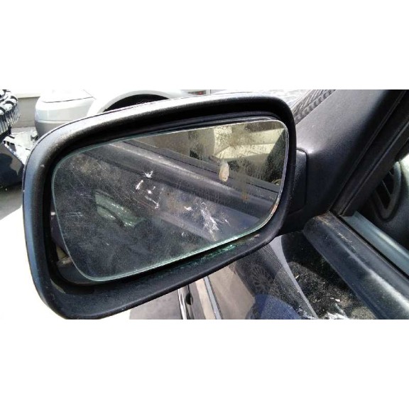 saab 9-3 berlina del año 2001