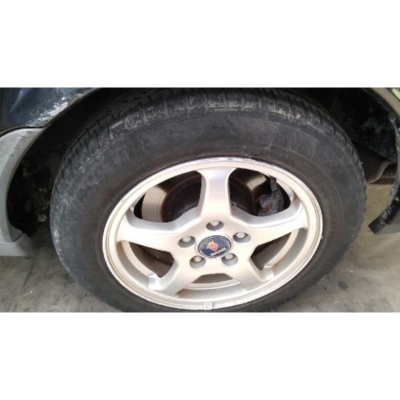 saab 9-3 berlina del año 2001