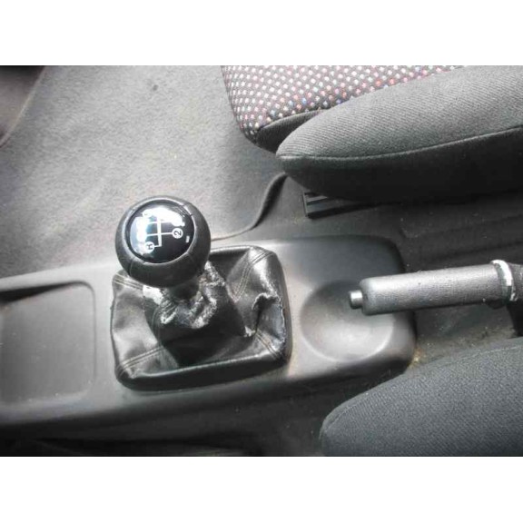 opel corsa b del año 1996