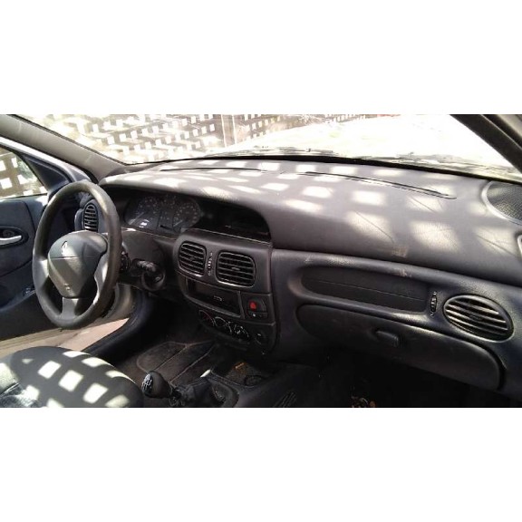 renault megane i fase 2 berlina (ba0) del año 2002