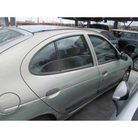 renault megane i fase 2 berlina (ba0) del año 2001