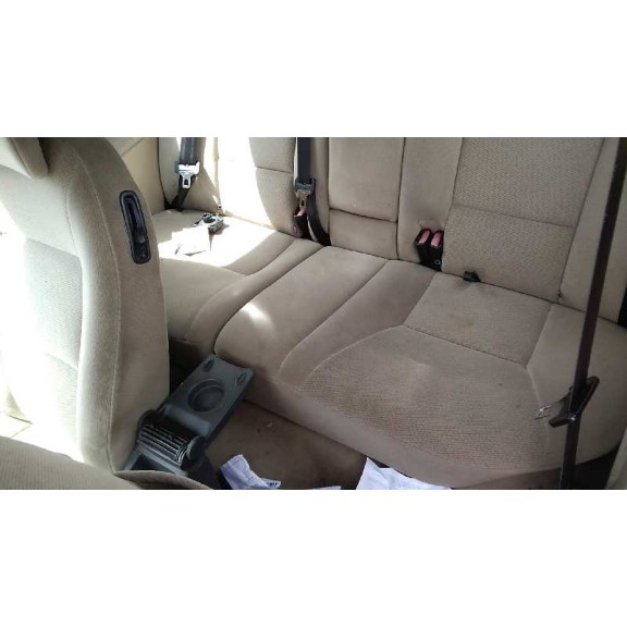 saab 9-3 berlina del año 2001