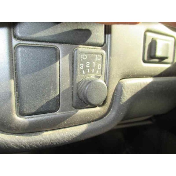 nissan primera berlina (p11) del año 2001