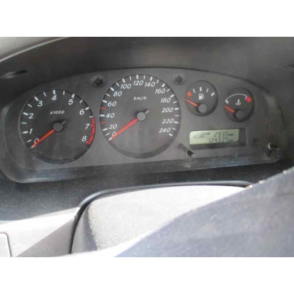 nissan primera berlina (p11) del año 2001