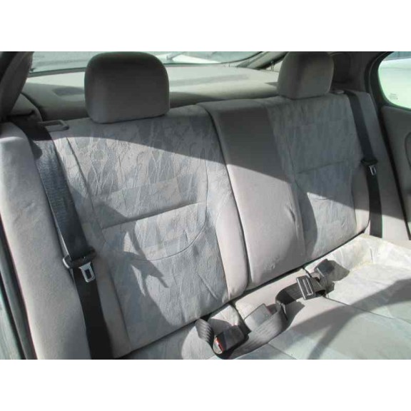 nissan primera berlina (p11) del año 2001